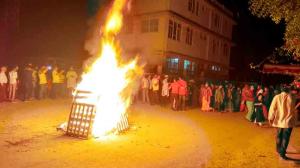 2018 Holi1
